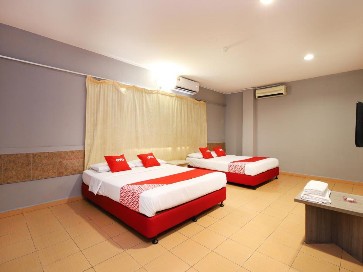 Oyo 89676 Hotel 22 Seremban Exterior photo